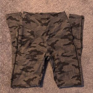 small PINK camo crossover leggings